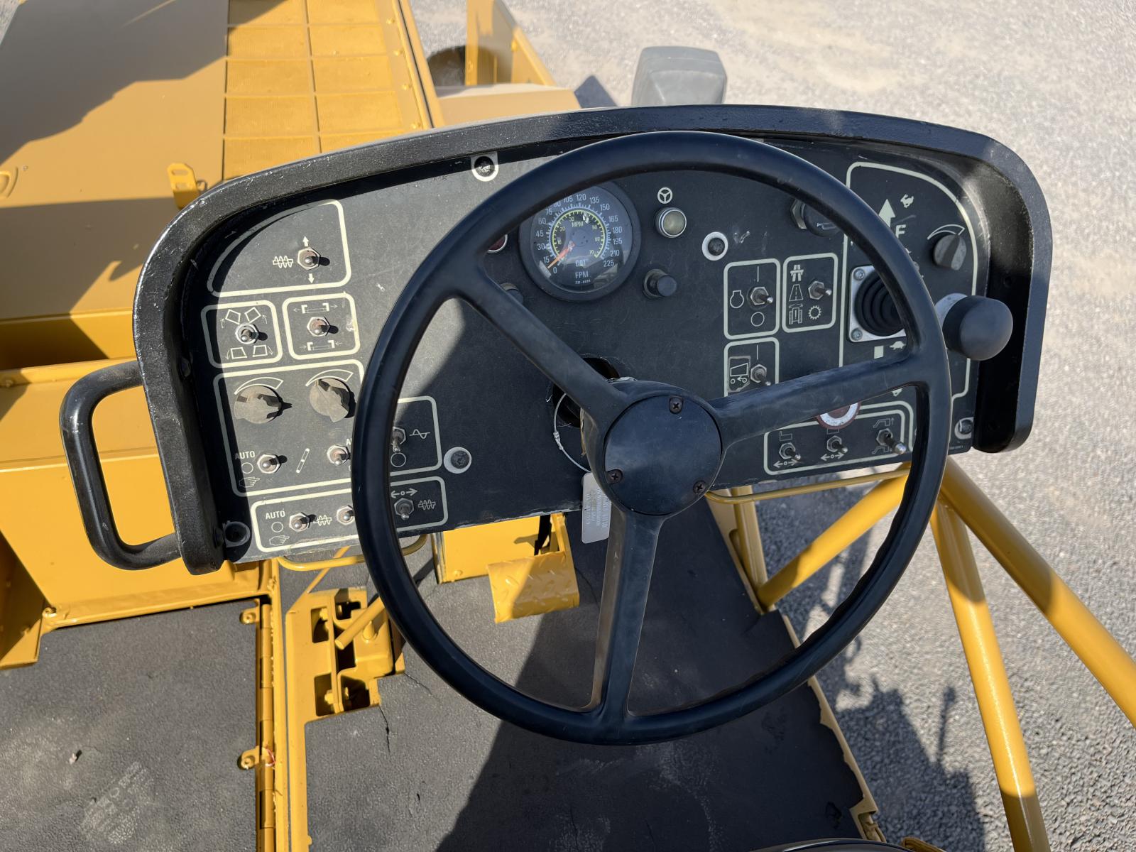 ./imagenes/INVOICE/2019/17939/CATERPILLAR AP1000D (10).JPG